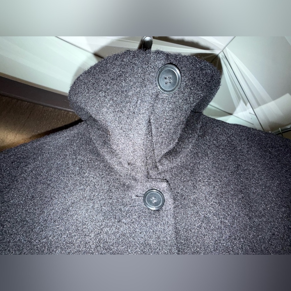 MAX MARA – Ladies 8 Oversized – Black Alpaca and Wool Coat – Pre-owned - Picture 3 of 6